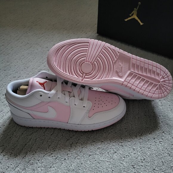 Youth Size 6Y Jordan 1 Low Pink Foam Fire Red White (GS) 553560-608 AUTHENTICNEW - Picture 3 of 9
